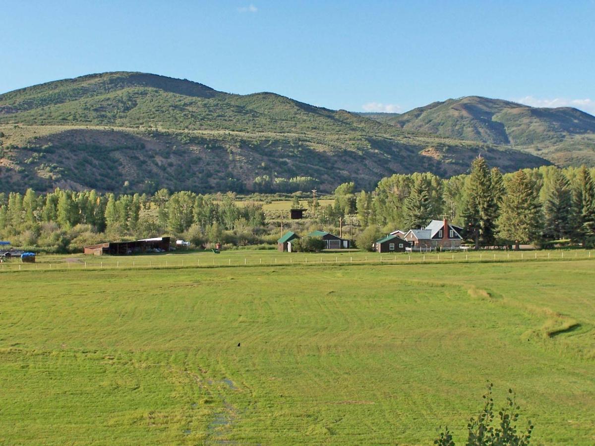 Rolling R Guest Ranch Pensionat Meeker Exteriör bild
